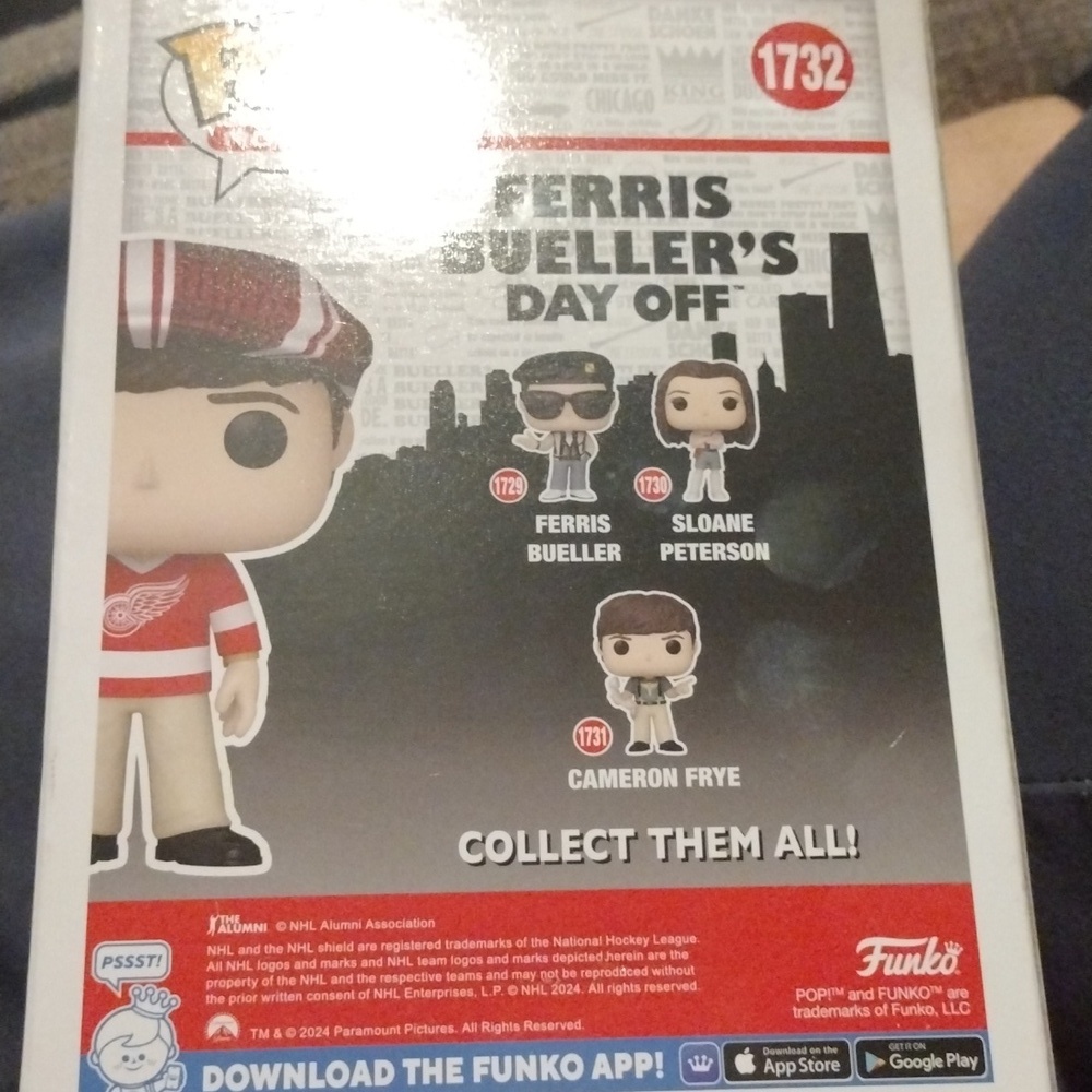 DAMAGED BOX Funko Pop! Movies: Cameron Frye 1732 (Target Con Exclusive) UNOPENED - Picture 3 of 6